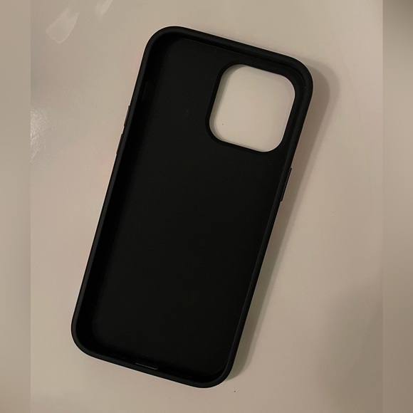 “camaircases” airbrushed phone case, for iphone 14 pro max - Picture 3 of 4